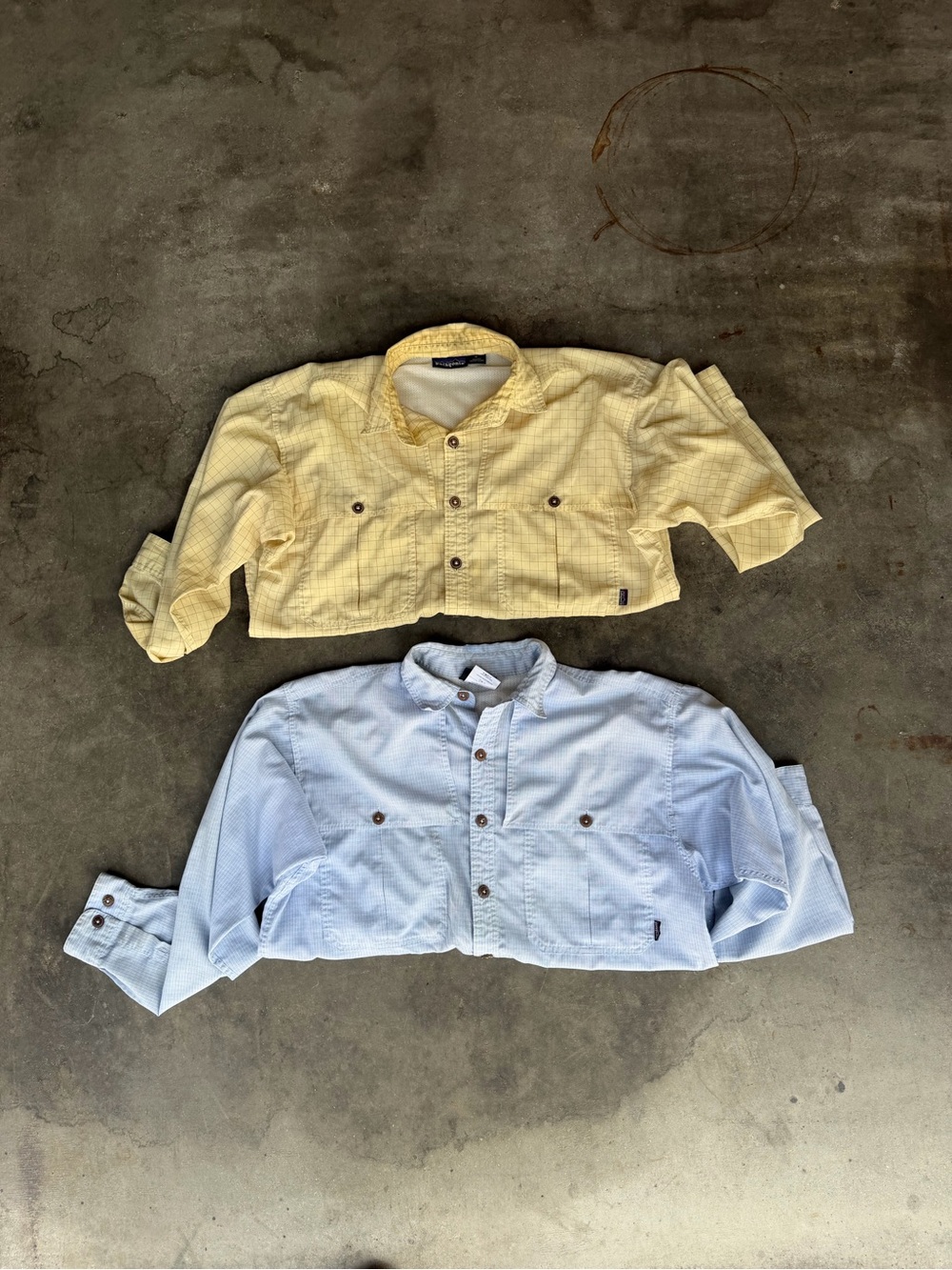 Patagonia 2 Button Shirt Blue & Yellow Vented Hiking Fishing Outdoor Men’s M